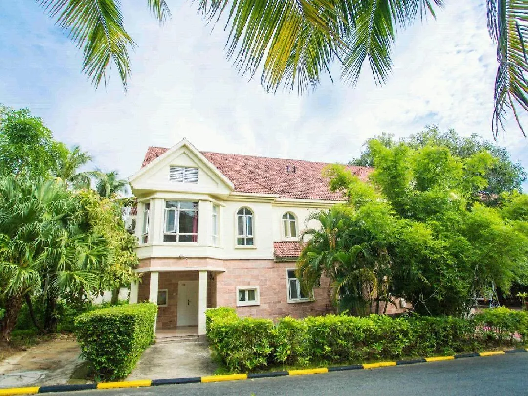 Sunshine Holiday Resort Sanya Apartment - Yalong Bay Branch 0*,